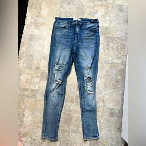 Women’s KanCan distressed jeans 30